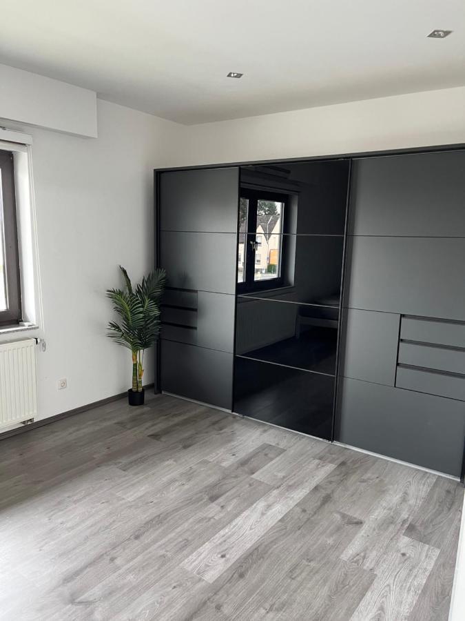 Messewohnung/Ferienwohnung Cologne Exterior photo